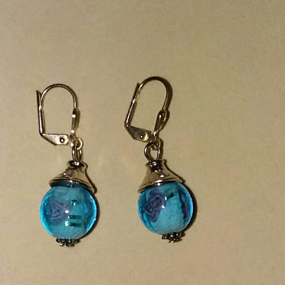 SILVER WITH BLUE ACCENT EARRINGS LIKE NEW - Picture 3 of 4